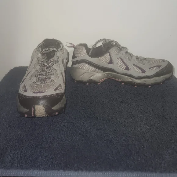 Columbia Womens Gray and Purple D Storm Hiking Shoes Size 8 - Picture 4 of 10